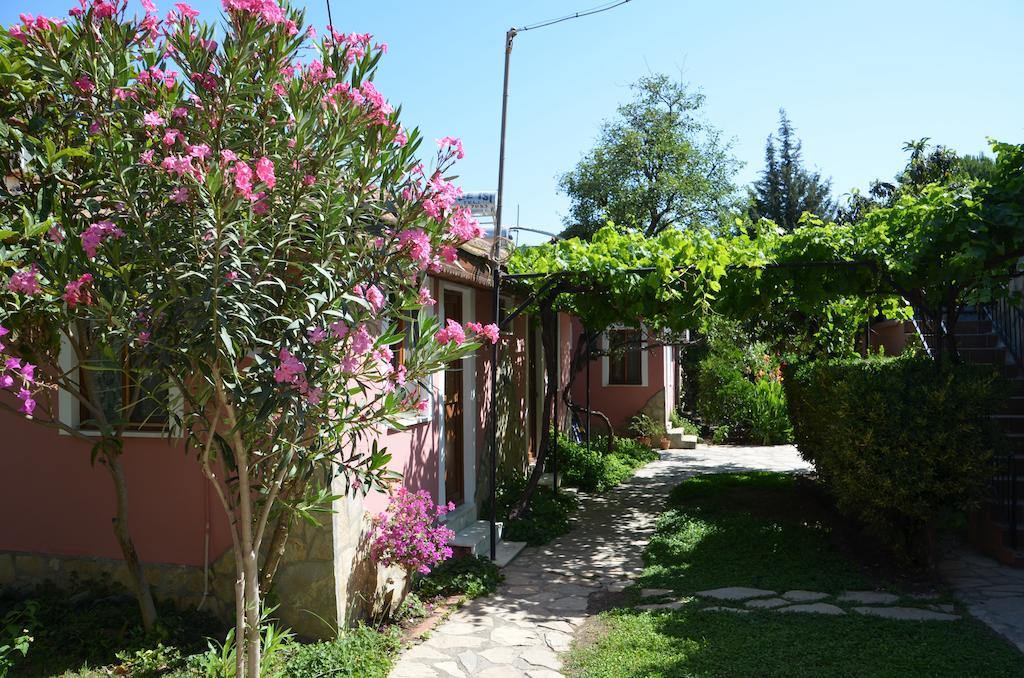 דליאן Lindos Pension מראה חיצוני תמונה